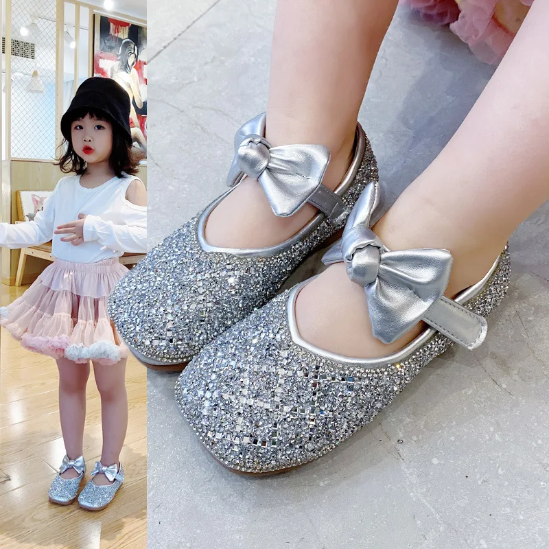 

Girls Crystal Shoes Flats Bow-knot 2021 Spring Autumn Kids Dress Shoes for Wedding Party Rhinestone Square Toes Protect Toes Hot