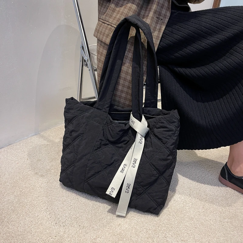 

Big Tote Bags For Duffel Women Large Capacity Female Handbag High Quality Nylon Designer Classic Sac Shopping Bag Free Shipping
