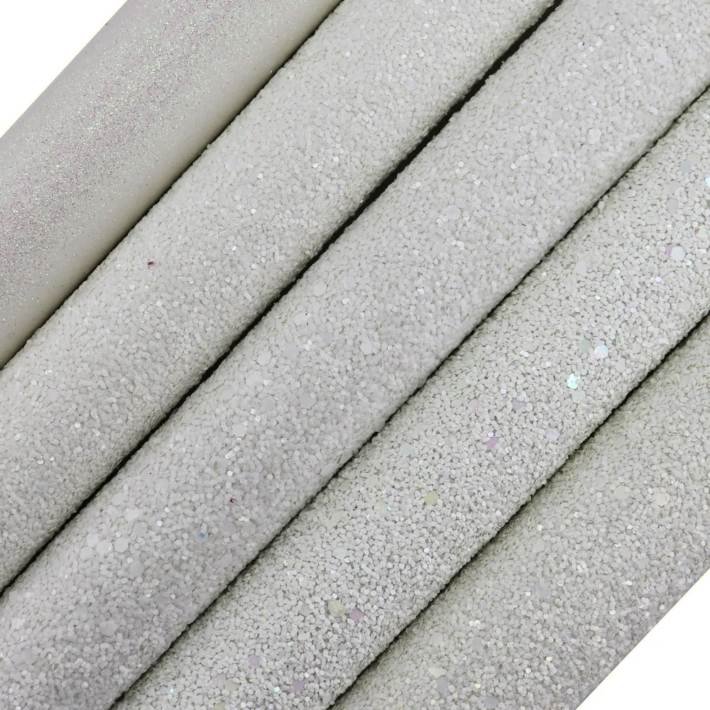 30x134 см рулон белая однотонная окрашенная крупная тонкая блестящая ткань кожа