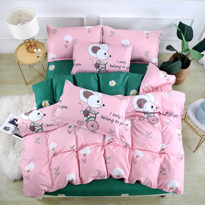 Комплект постельного белья из мягкого полиэстера с простыней|Пододеяльник