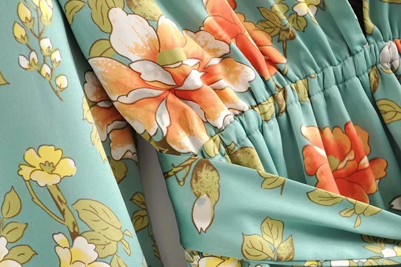 Женское пляжное платье в стиле бохо зеленое винтажное с оборками и длинным