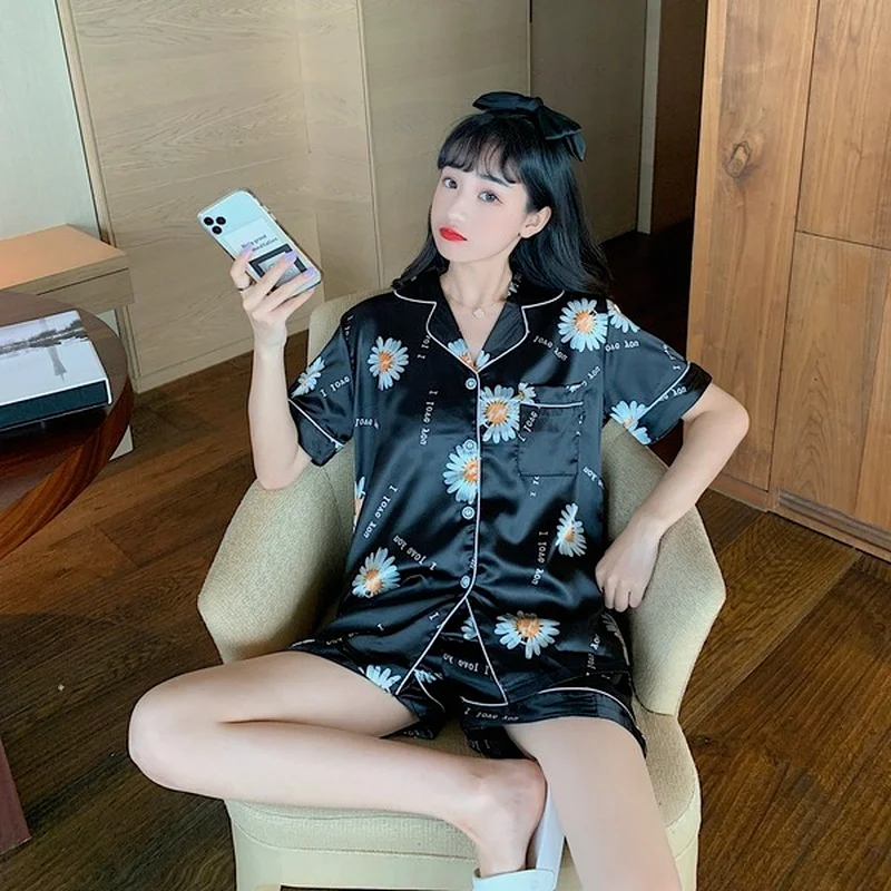 

Hot Style Pajamas for Women Summer Short-sleeved Shorts Cardigan Ice Silk Cartoon Sleepwear 2-piece Suit Home Service Pajamas