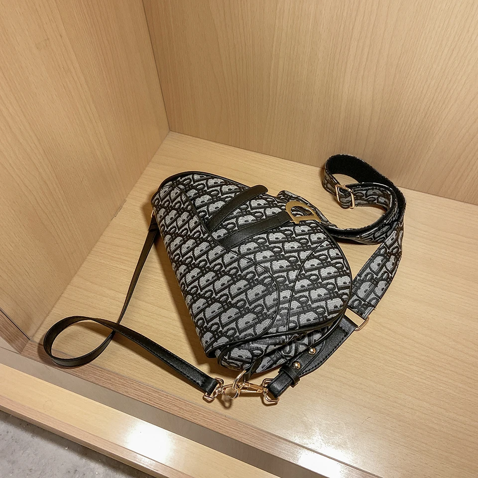 

2021 Women's Fashion Small Messenger Bags Lady Shouder Bag Bucket Bags Crossbody Tote Bag Females Handbag