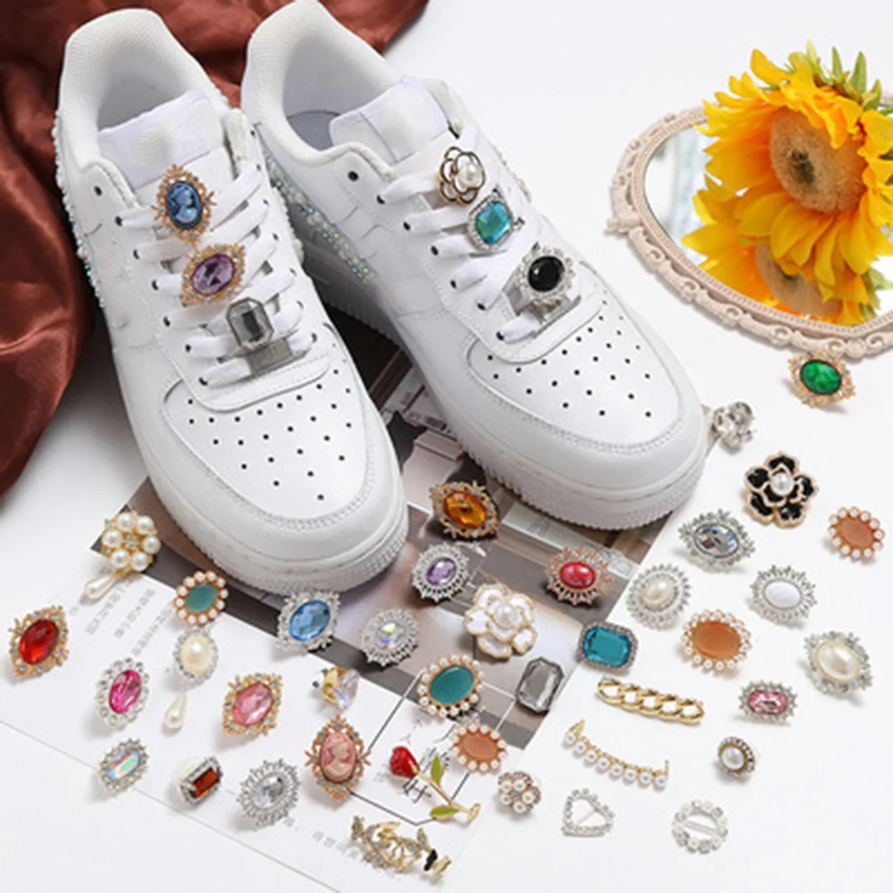 

1pcs Metal Rhinestone Shoe Buckle Buckle Shoelace Buckle Lock Diy Shiny Diamond Shoe Clip Decorative Shoe Accessories