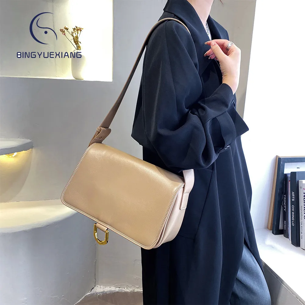 

Роскошная дизайнерская кожаная дамская сумка на плечо высокого качества, новинка 2021, однотонная женская сумка для подмышек, повседневные ж...