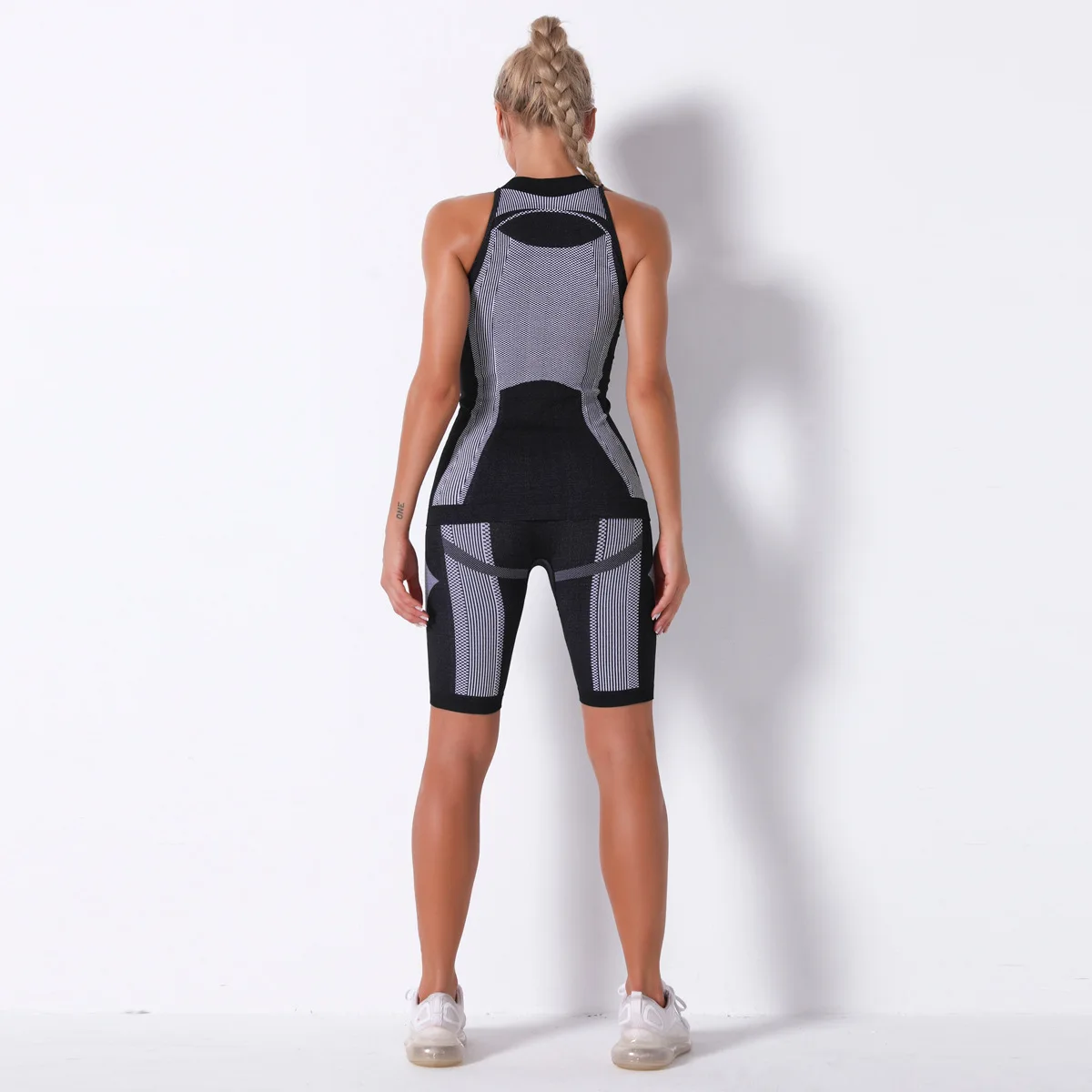 

Womens Two Piece High Waisted Shorts Fitness Top Seamless Sets Red Workout Clothing Set Fast Delivery Products Women Clothes