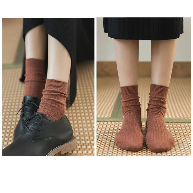 Женские вязаные короткие носки |