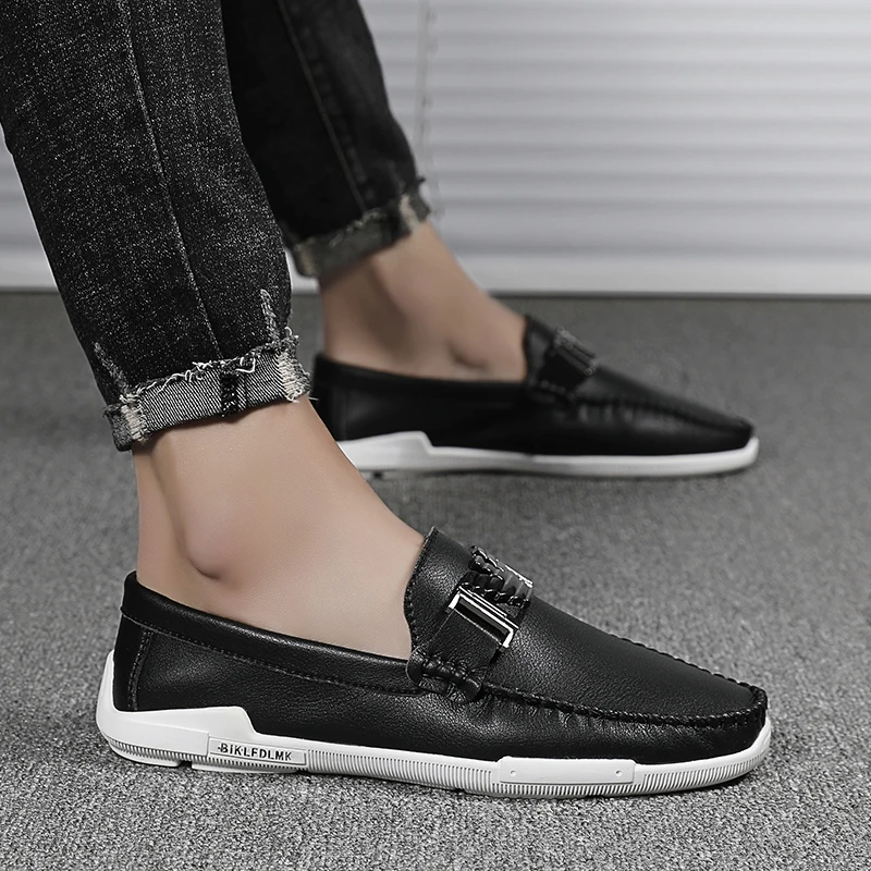 

Spring Men Slip On Footwear Black White Loafers Man Shoe Luxury Brand Mens Shoes Fashion Casual Sneakers Men Driving Moccasins