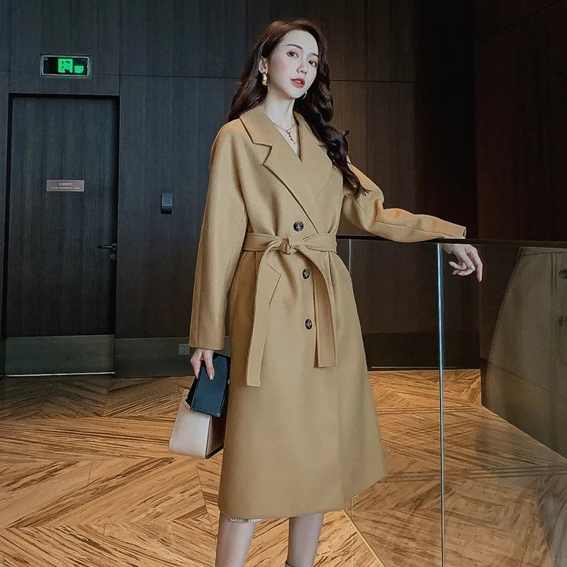 

Coats & Jackets