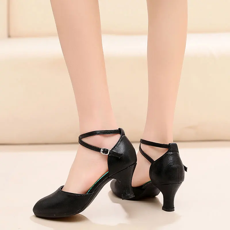 HROYL Modern Latin Dance Shoes For Women Ballroom Dancing Sandals Salsa Tango Shoes Girls Soft Comfortable Shoes For Dance