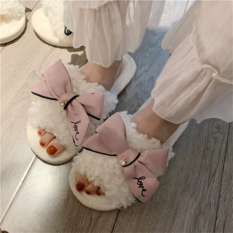 

LMZNH New Sweet Simple Women Slippers Solid Butterfly-knot Curly Rhinestone Women Slides Indoor Non-Slip Wearproof Leisure Shoes
