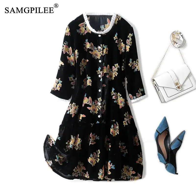 

SAMGPILEE Printed A-line Dress 2021 New Autumn Winter Gold Velvet Stand Collar Retro Pleated Mid-length Dresses For Women 4XL
