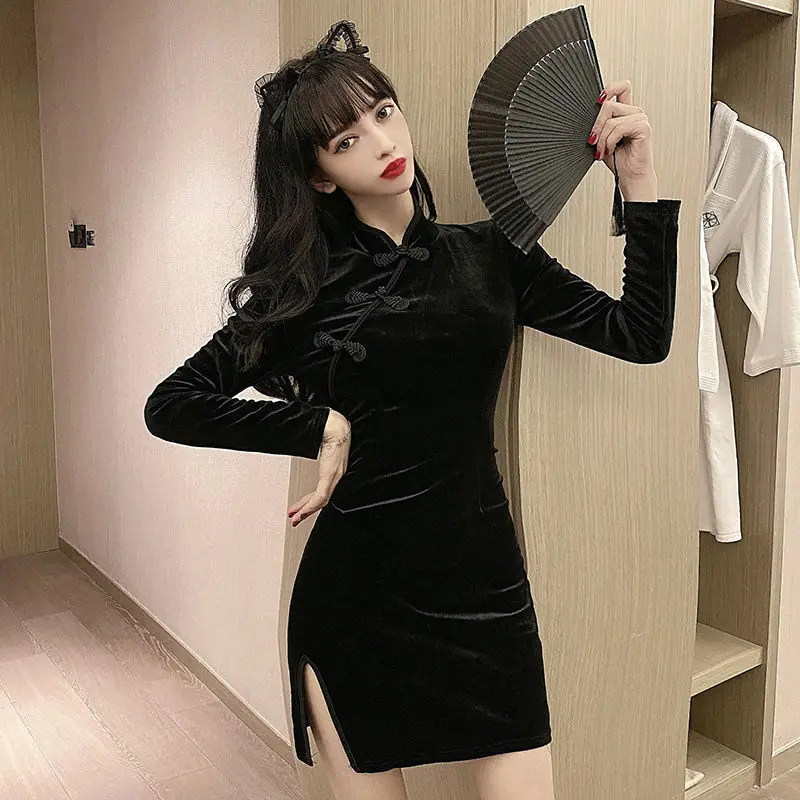 

Modern Qipao Chinese Cheongsam Dress For Woman Vintage Black Velvet Sexy Slit Bodycon Orient Party Dance Retro Casual Dress