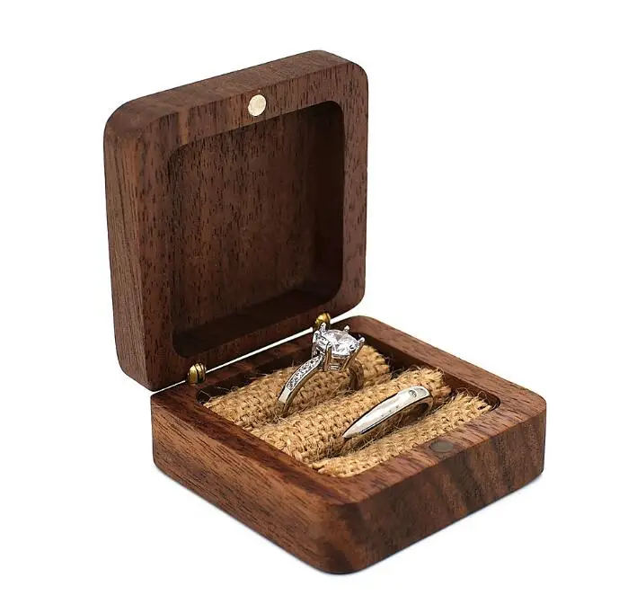

YIXIYOYI Wood Engagement Ring Bearer Box Rustic Custom Bride & Groom Wedding Ring Box Engraved Name Square Gift Wooden Boxes