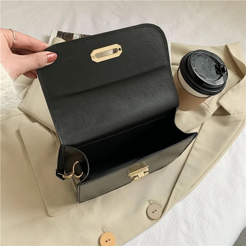 

2021 New Degin Small Chain Shoulder Bags For Women Luxury Pu Leather Handbags Black Female Crossbody Messenger Bag Ladies Sac