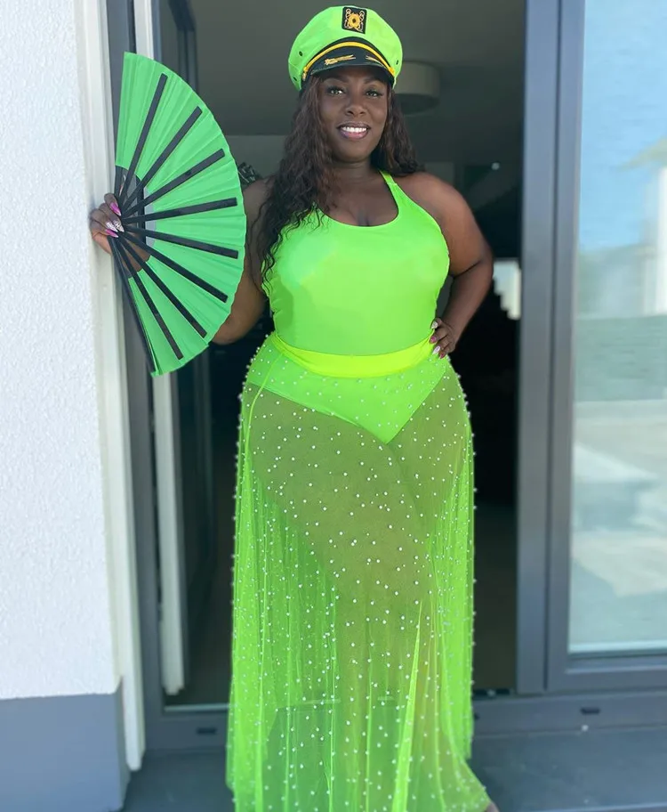 Conjunto de dos piezas de talla grande para mujer, mono sin mangas con cuello Halter, cintura alta, falda transparente