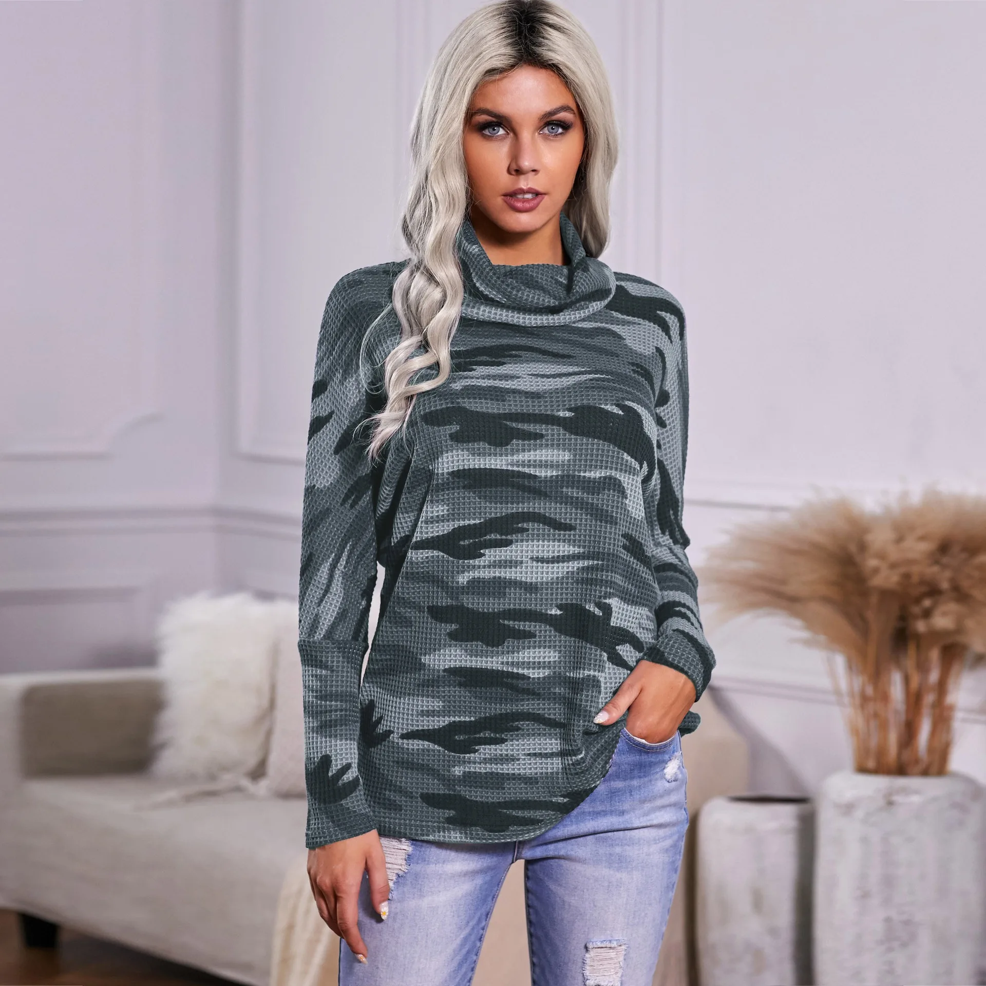 

Long Sleeved Sweater Women's Autumn European and American New Camouflage Stitching High Collar Top