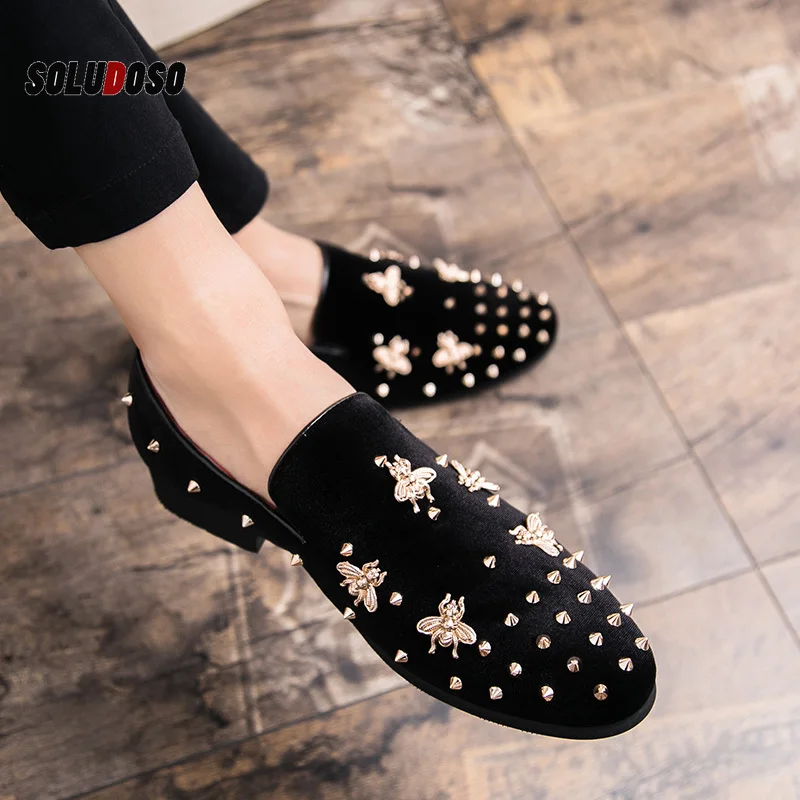 

QUAOAR New Fashion Gold Top and Metal Toe Men Velvet Dress shoes italian mens dress shoes Handmade Loafers luxury men shoes