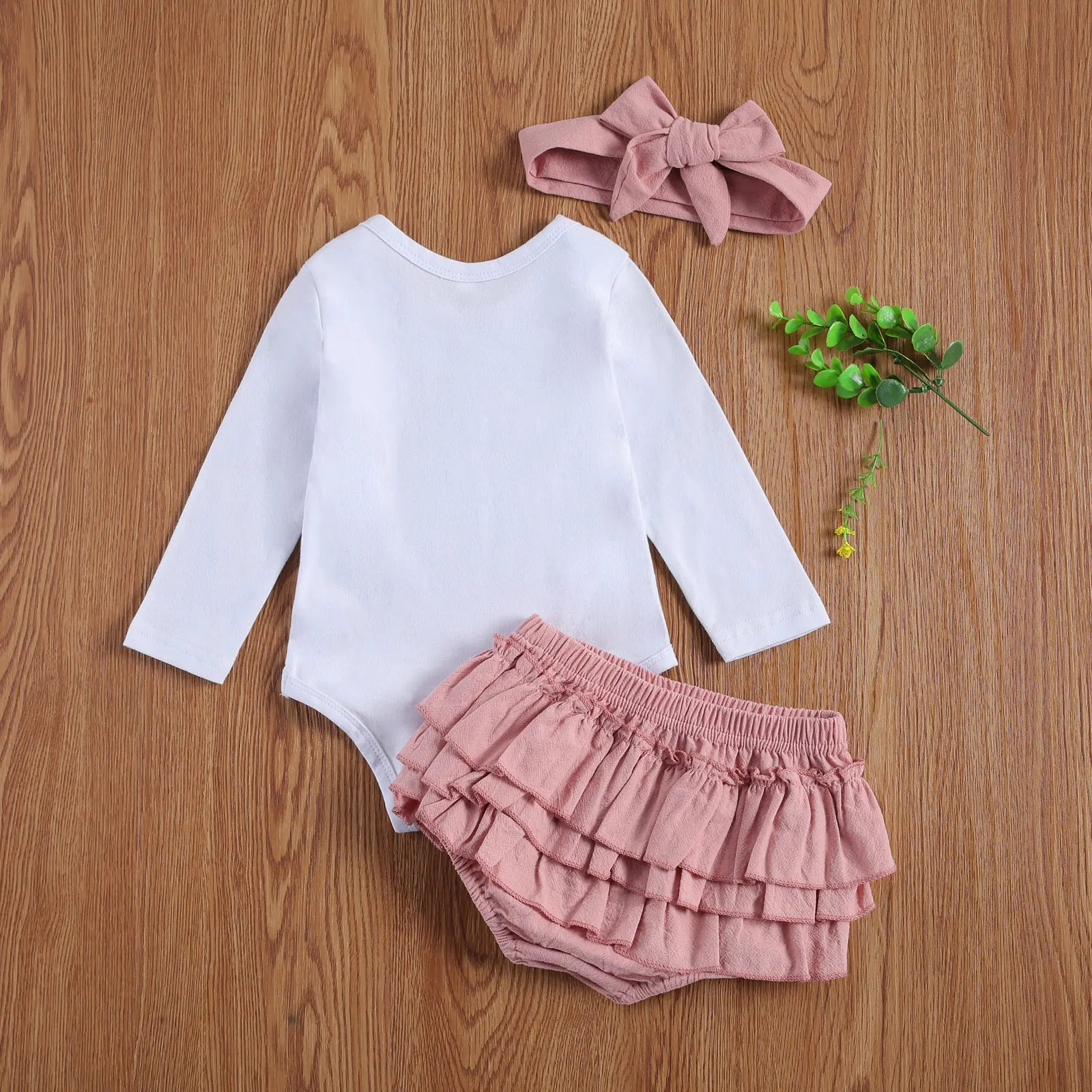 

Pudcoco 2020 Autumn 0-18M Toddler Baby Girl 3Pcs Set AUNTIE IS MY BESTIE Letter Print Long Sleeve Bodysuit+Skirt-Shorts+Headband