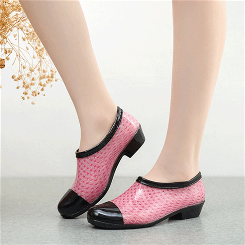 Женские резиновые сапоги для кухни Ботильоны на не сужающемся книзу массивном