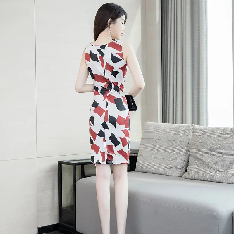 

2021 Summer Fashion Women's New Sleeveless Skirt Fashion Sexy Temperament Slim Slim Print Hip Dress