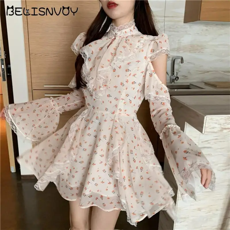 Летнее мини платье с цветочным принтом для женщин открытыми плечами