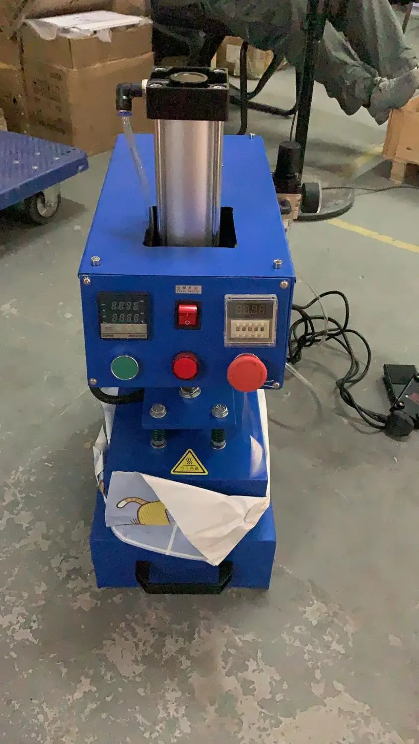 Пневматический термопресс для нанесения логотипа i transfer сублимационный пресс