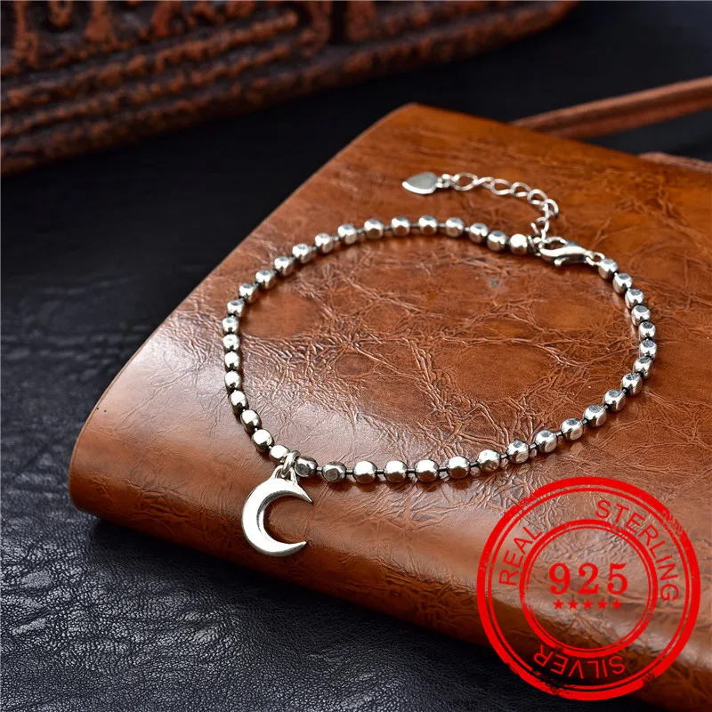 Браслет из серебра 100% пробы с подвеской в виде Луны и бусинами | Украшения