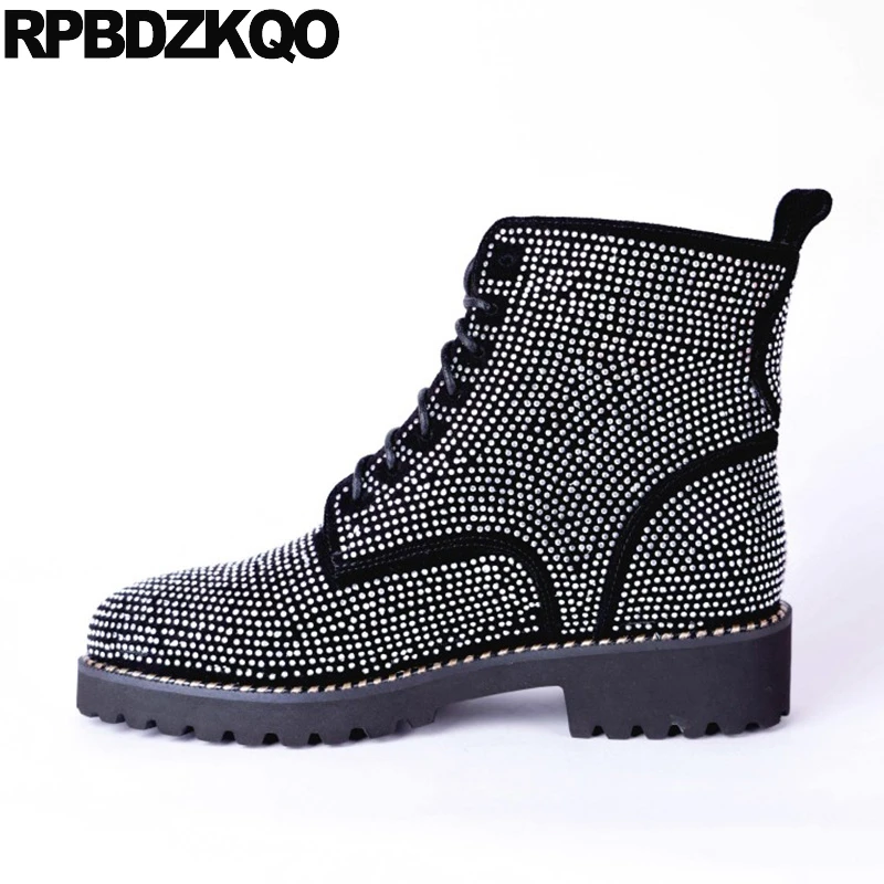 К требованиям заказчика Сверкающие Сапоги в стиле милитари стразы размера плюс с