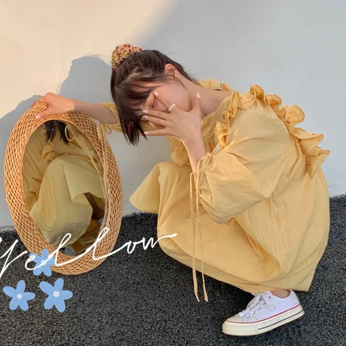 

French Vintage Dress Women's Autumn 2020 New Design Sense Niche Lace Stitching Tied Midi Dress