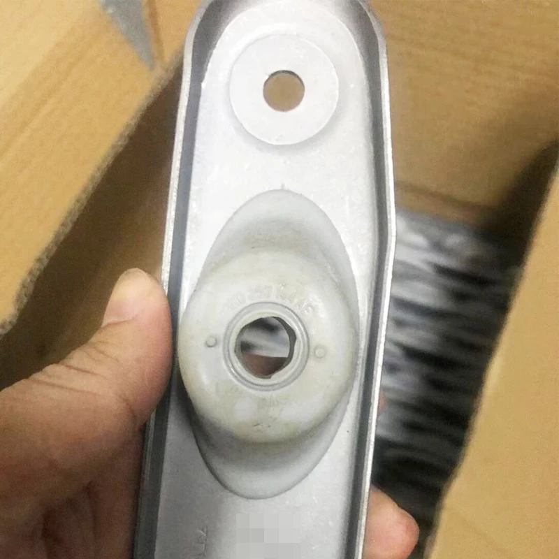 

1Pcs 1K0253144AE Fits for Golf R32 GT I Downpipe Hanger Metal