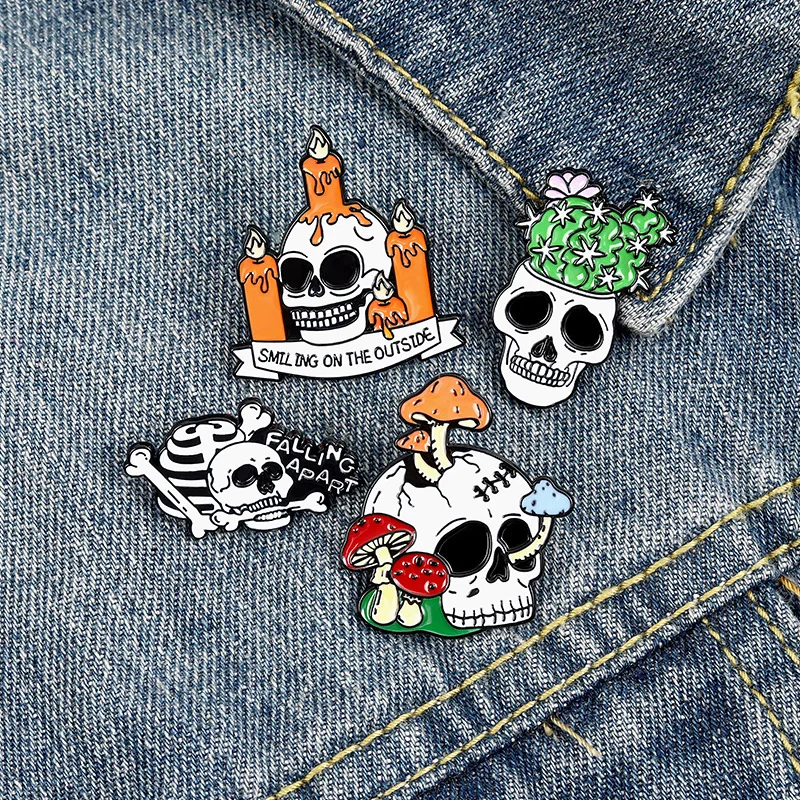 

Halloween Skeleton Brooches On Clothes Mini Metal Badges Cute Lapel Pins Fashion Enamel Pin Accessories Friends Jewelry Gift
