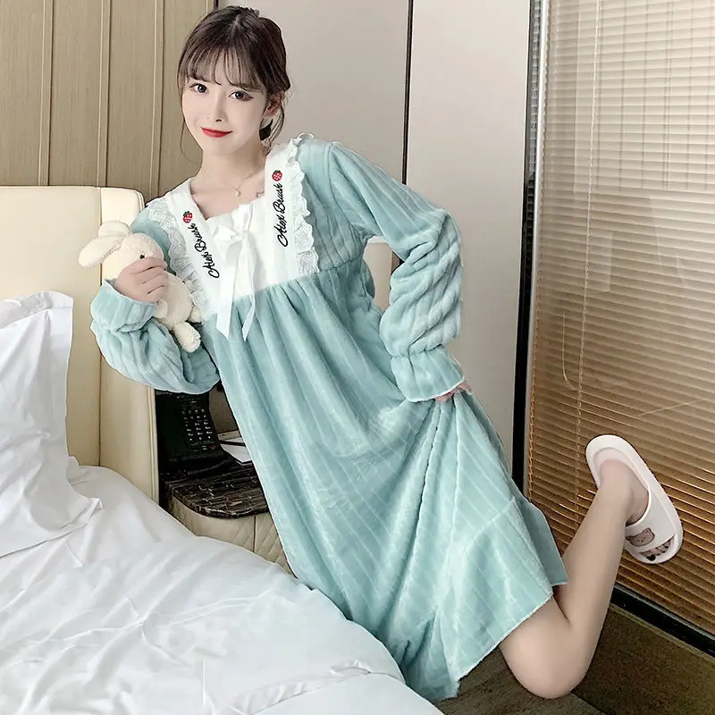 Winter Nightdress Women's Coral Velvet Solid Color Lovely Kawaii Sweet Home Service Thickened Princess Style  Women Nightgown