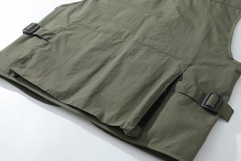 

Men's Vest Harajuku Streetwear Hip Hop Casual Sleeveless Tooling Jackets Man Coat Cardigan Vest for Women Male Couple Clothing