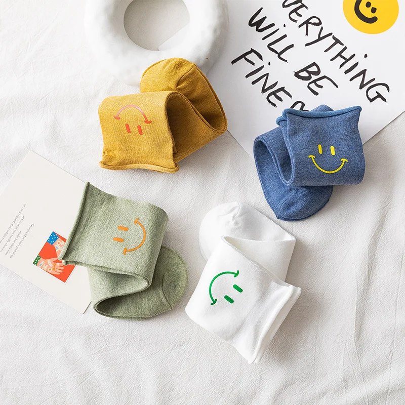 CARTELO New Solid Color Korean Smiley Pattern Women Socks Fashion Casual Sport Breathable Cotton Stocking Middle Tube Socks