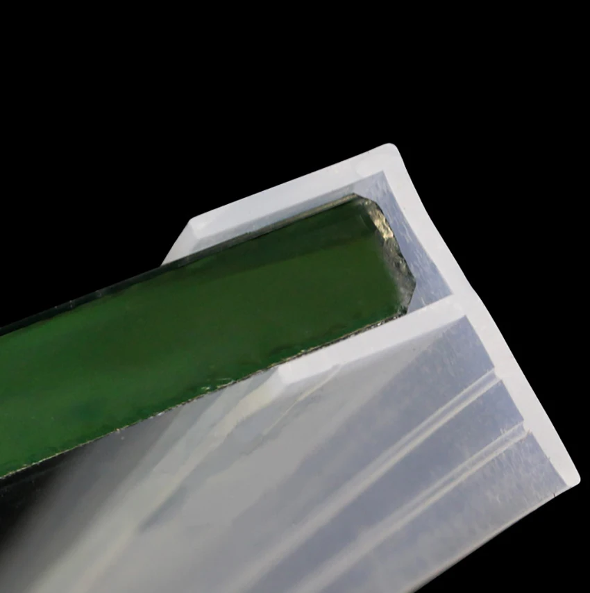 F-shape форме благодаря чему создается ощущение невесомости с Ванна Душ для экрана