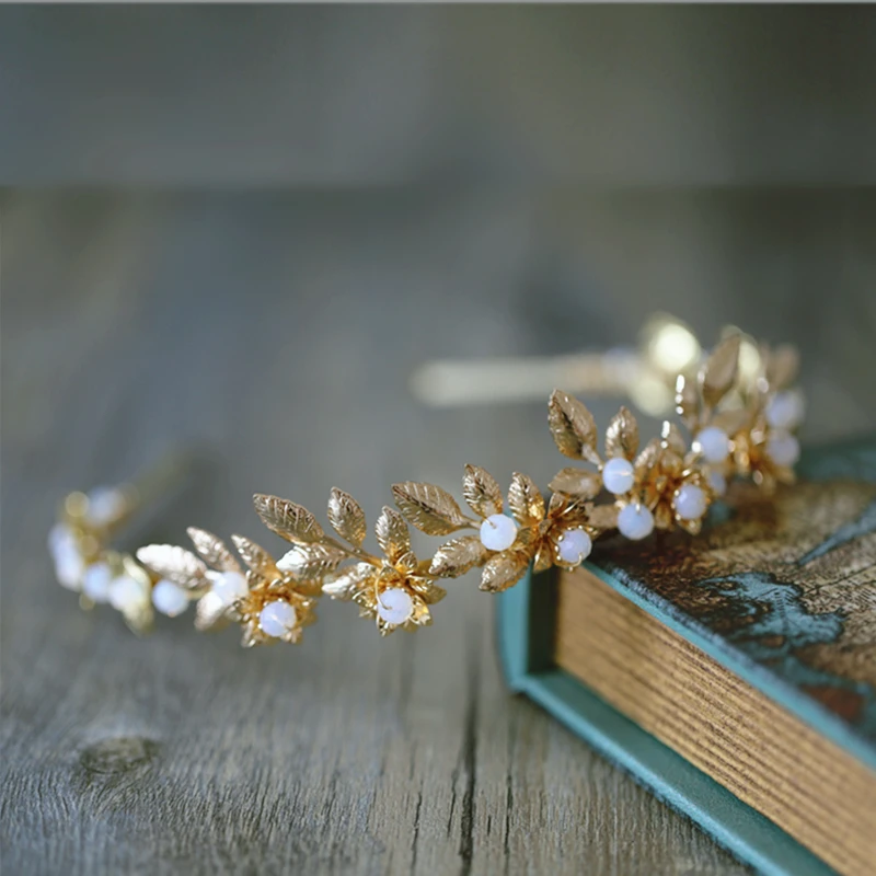 

2020 Baroque Gold Headband Flower Luxury Rhinestones Vintage Court Wedding Metallic Opal Leaves Royal Crown Bridal Headpieces