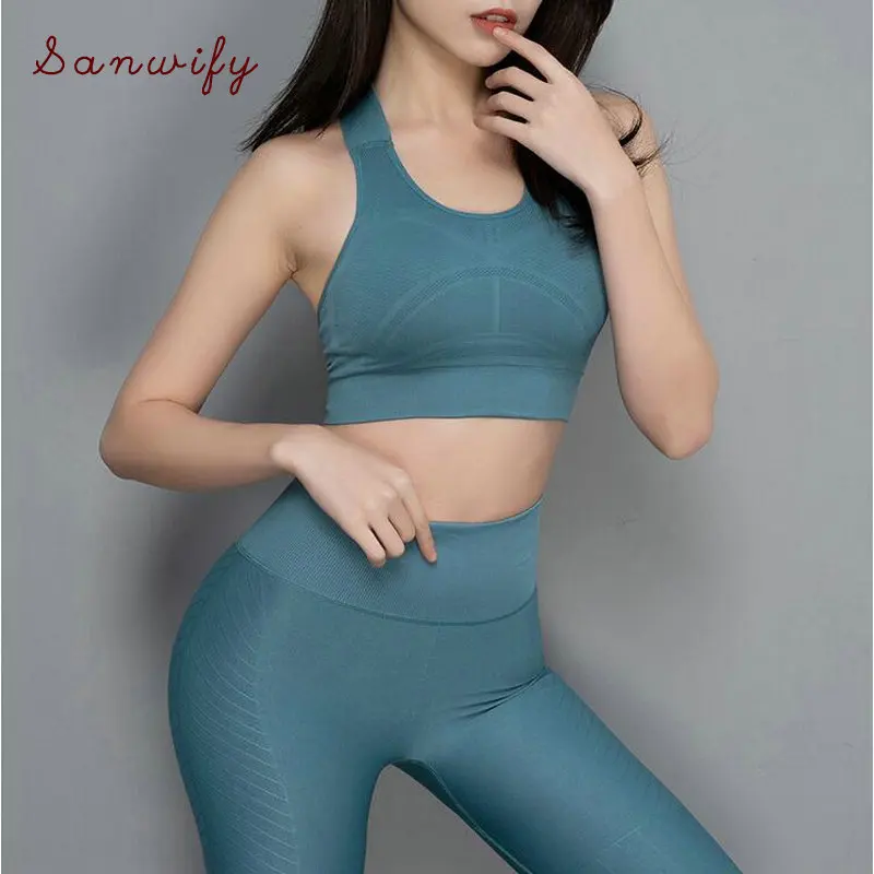 

Sportswear & Accessories