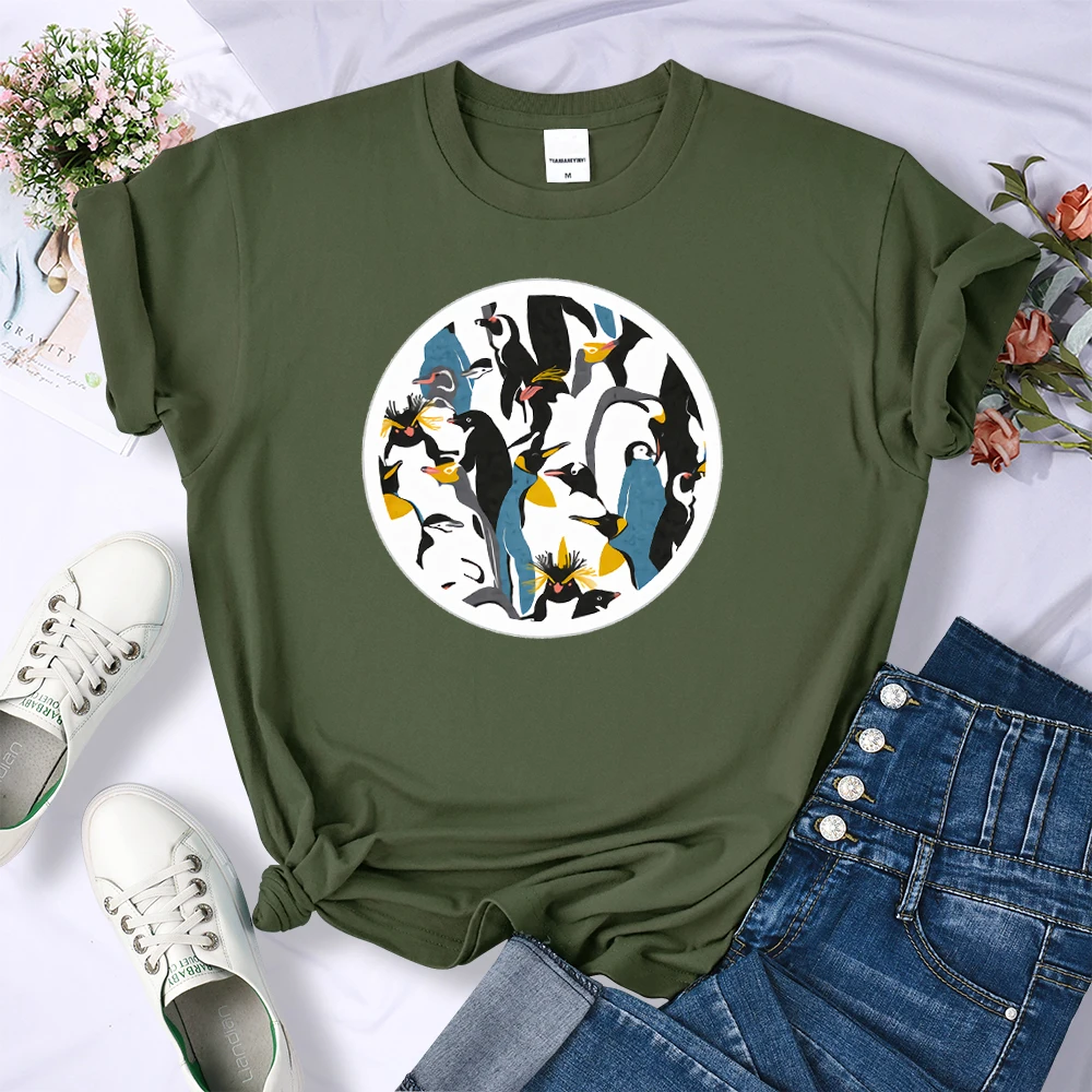 

Selling Penguin Printing Woman T-shirt Summer Cotton Streetwear Casual Loose Cotton Tshirts Fashion Japanese T-shirts Women