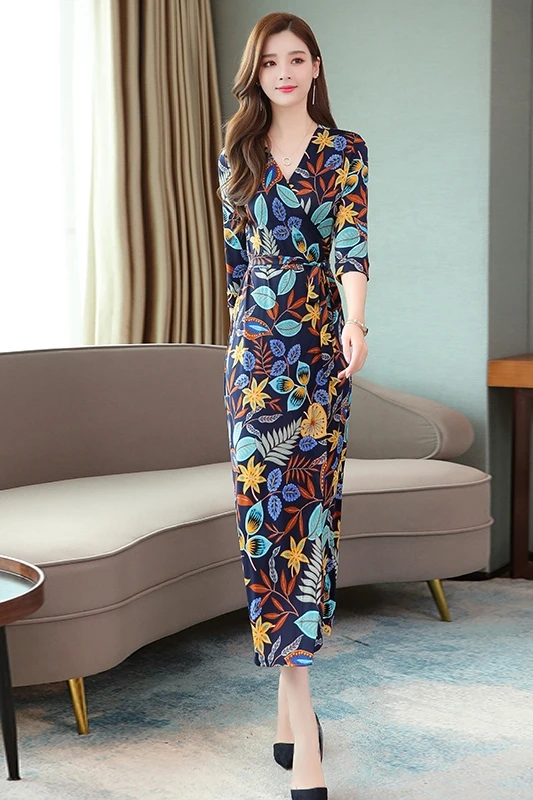 

2020 summer women's large size vintage leaf printed silk dress female fashion plus size v neck long pencil dress