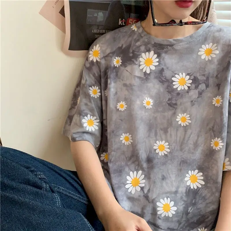 

Short-sleeved T-shirt Female Summer 2021 Korean Version Loose College Style Small Daisy Fresh Lovely Sweet Tie Dye Oversize Top