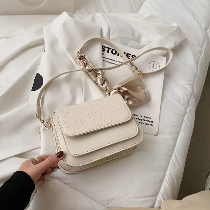 

Fashion ladies messenger bag casual shoulder bag silk scarf female bag mobile phone bag summer new lady bag purses