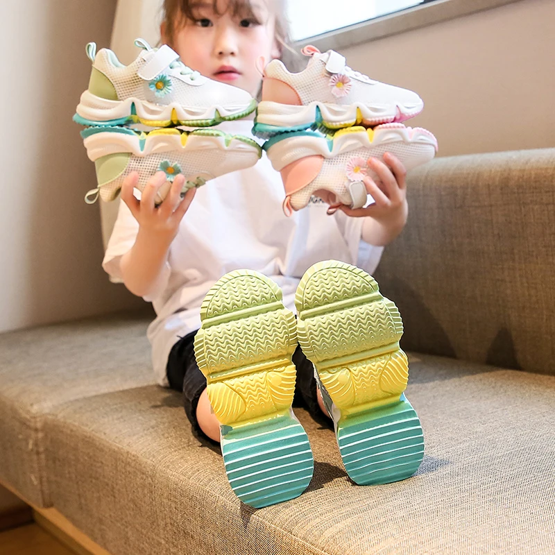 Одежда для мальчиков спортивная обувь девочек 2020 маленьких кроссовки бега с