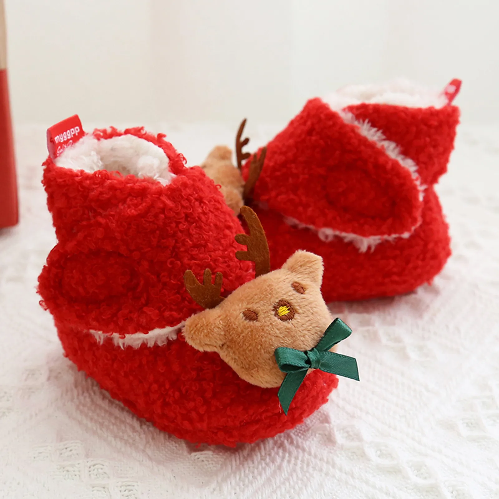 

Christmas cartoon print baby shoes for girls Christmas interior princess soft-soled shoes baby walking shoes 40*