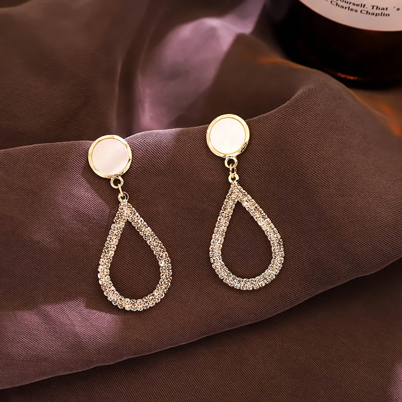 Корейские Новые Модные полые серьги в форме капли воды с фотоэлементами