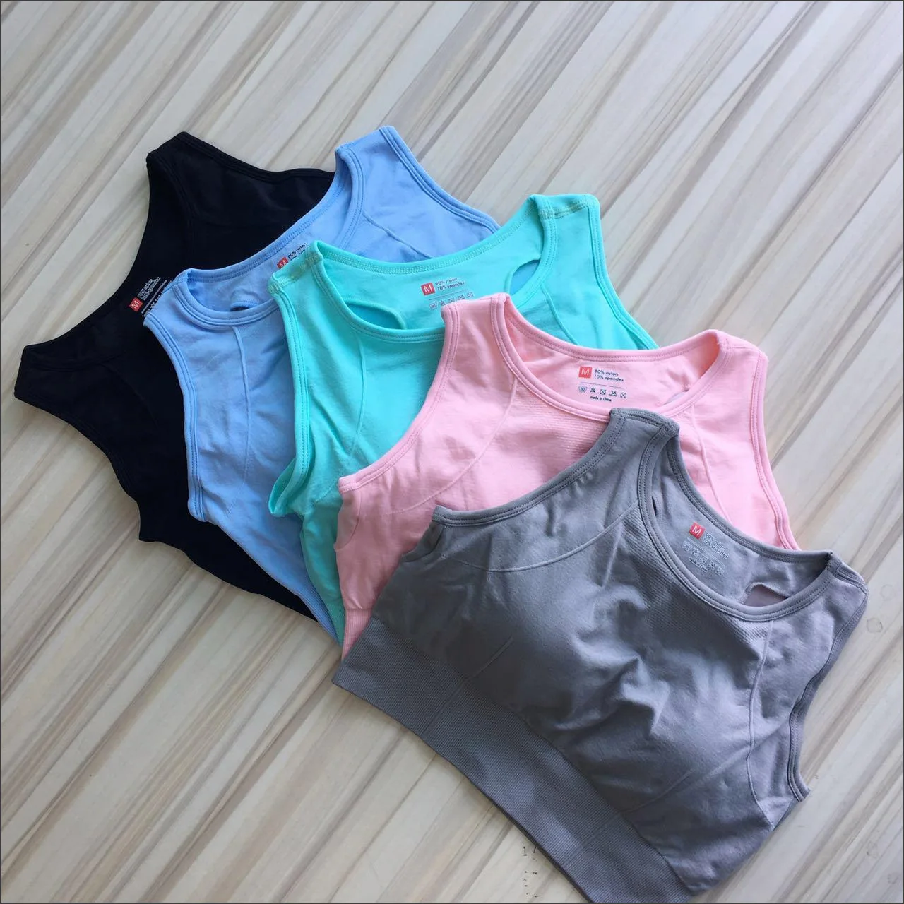 Бесшовный спортивный бюстгальтер Топ для фитнеса Для женщин Racerback Running Crop Tops розовый тренировочный бюстгальтер для занятий йогой с вкладышами Высокоэффективная спортивная одежда