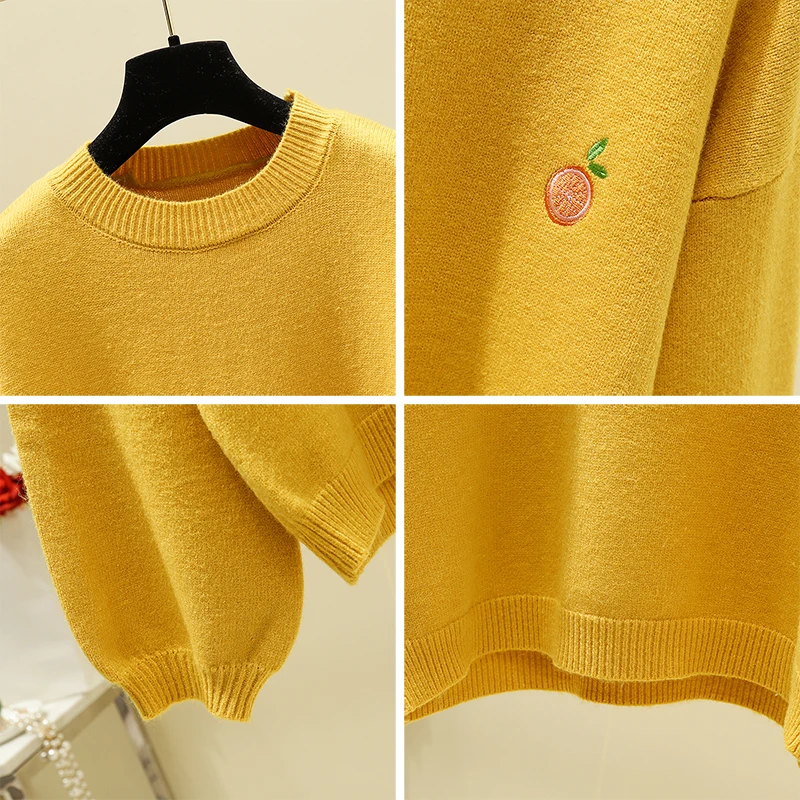 Свитер женский оверсайз оранжевого цвета с вышивкой на осень/зиму | Женская