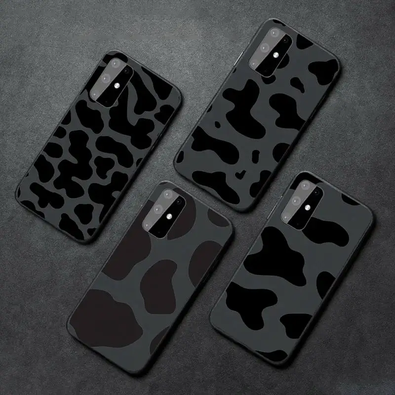 

cow Phone Case For Samsung A32 A51 A52 A71 A50 A12 A21S S10 S20 S21 Plus Fe Ultra