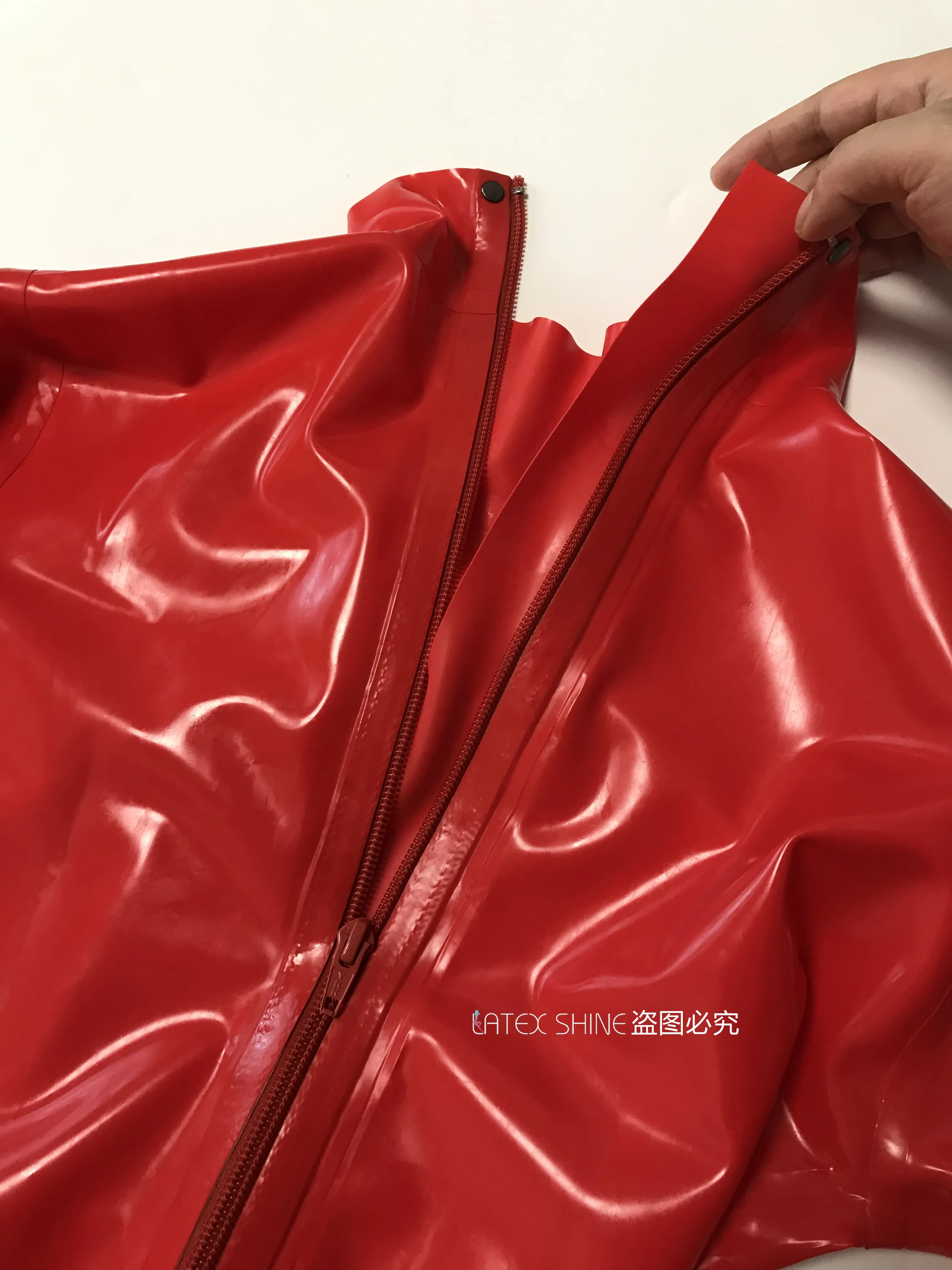 Сексуальная женская красная латексная юбка длиной до бедра с длинным рукавом и