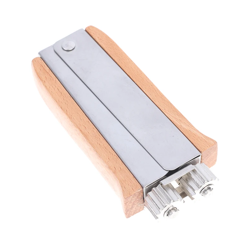 Устройство для пчеловодства натяжитель проводов рамка инструмент улей